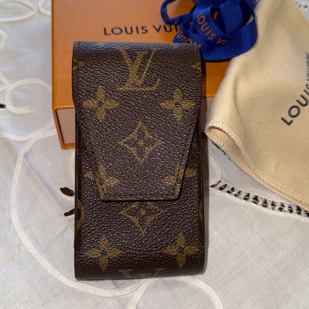 LOUIS VUITTON MONOGRAM ETUI CIGARETTE M63024